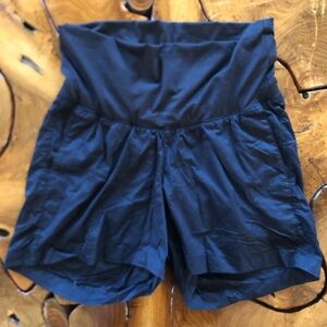 Old Navy Maternity Black Shorts NWOT